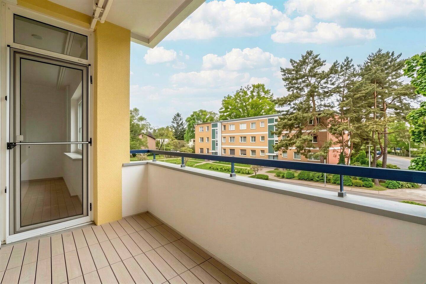 Wohnen im Grünen - Helle 3-Zimmer-Wohnung mit Süd-Balkon in Zehlendorf – Berlin – Vorschaubild 5