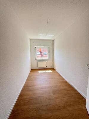 Komplett renovierte 3-Zimmer-Maisonettewohnung mit ausgebautem Spitzboden und Wallbox in Paderborn – 33102 Paderborn – Vorschaubild 9