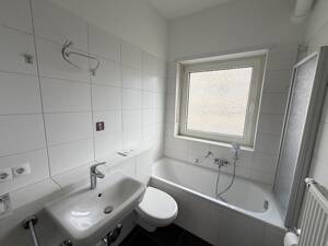 2 ZKB und Balkon – 67059 Ludwigshafen am Rhein – Vorschaubild 5