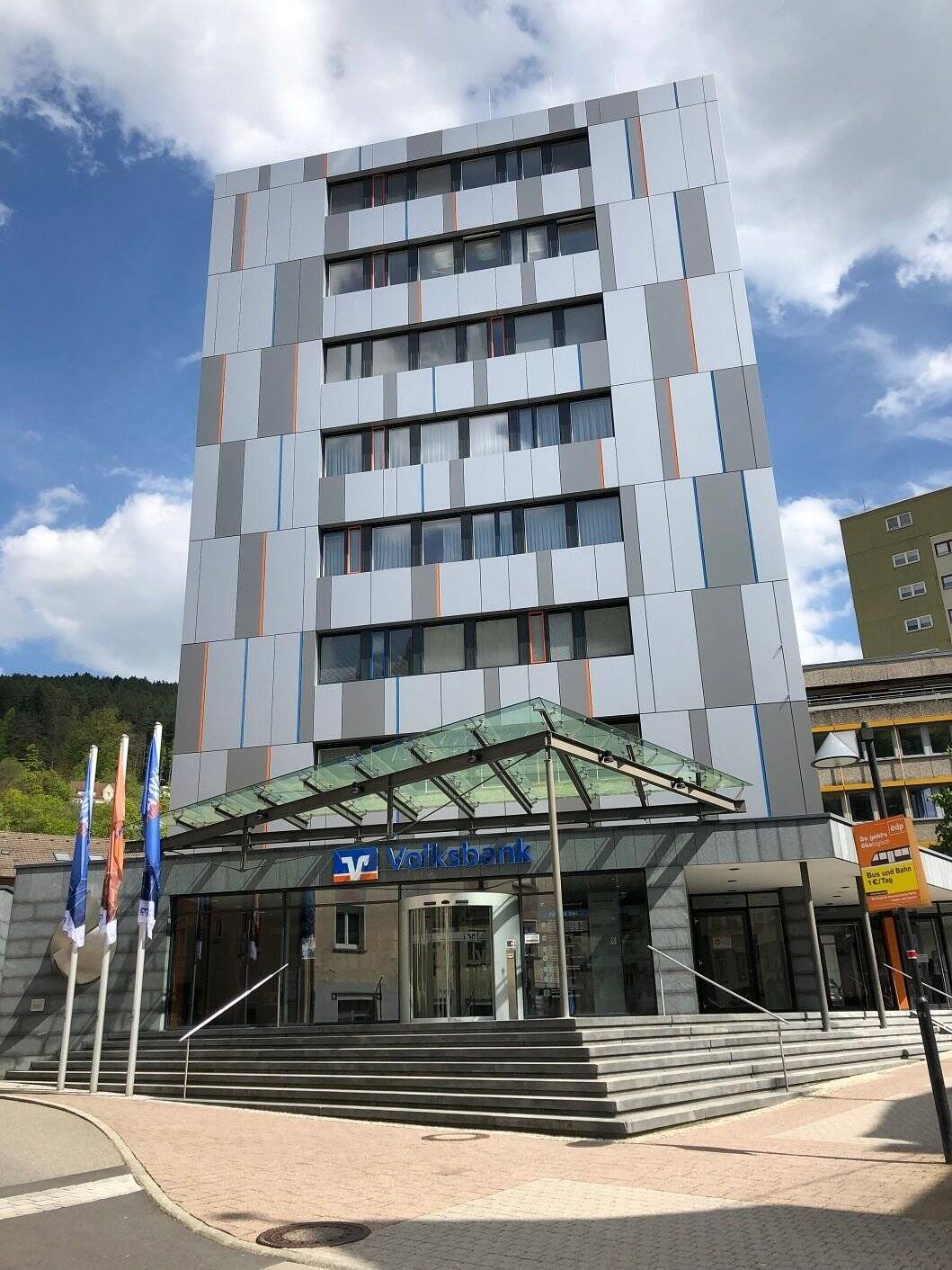großzügige Büro-/Praxisräume in zentraler Lage von Schramberg zu vermieten