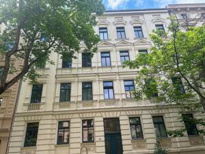 Hell, charmant, bezugsfertig: 2-Zimmer-Wohnung mit Einbauküche und Balkon! – 6110 Halle (Saale) – Vorschaubild 2