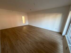 Provisionsfrei! Renoviert! 4-Zimmer-Wohnung mit Garten und Stellplatz! – 33739 Bielefeld – Vorschaubild 6