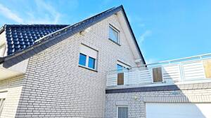 VERKAUFT!! MIT BLICK AUF FREIES FELD UND MITTELLANDKANAL! Wohnhaus mit Einliegerwohnung und Garage in Bad Essen-Wimmer! – Auf dem Esche 46, 49152 Bad Essen – Vorschaubild 8