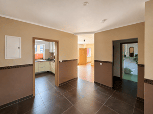 Hochwertig modernisierte und barrierearme 4-Zimmer-Eigentumswohnung mit Stellplatz in Erfurt-Hochheim – 99094 Erfurt – Vorschaubild 5