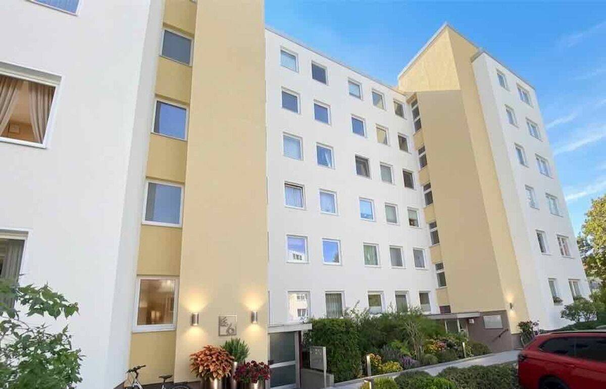 Helle und geräumige Eigentumswohnung in grüner Lankwitzlage mit Fahrstuhl – Berlin – Vorschaubild 4