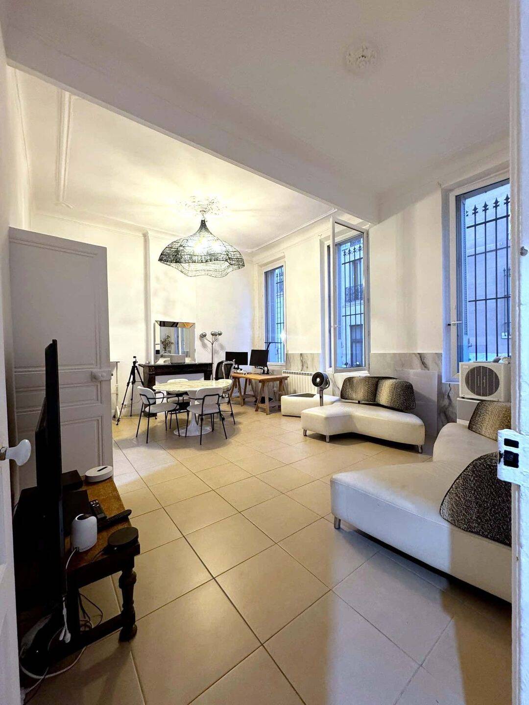 Appartement 3 pièces 80 m² · à Marseille 1er Arrondissement · 80 m² · 2 500 €/mois