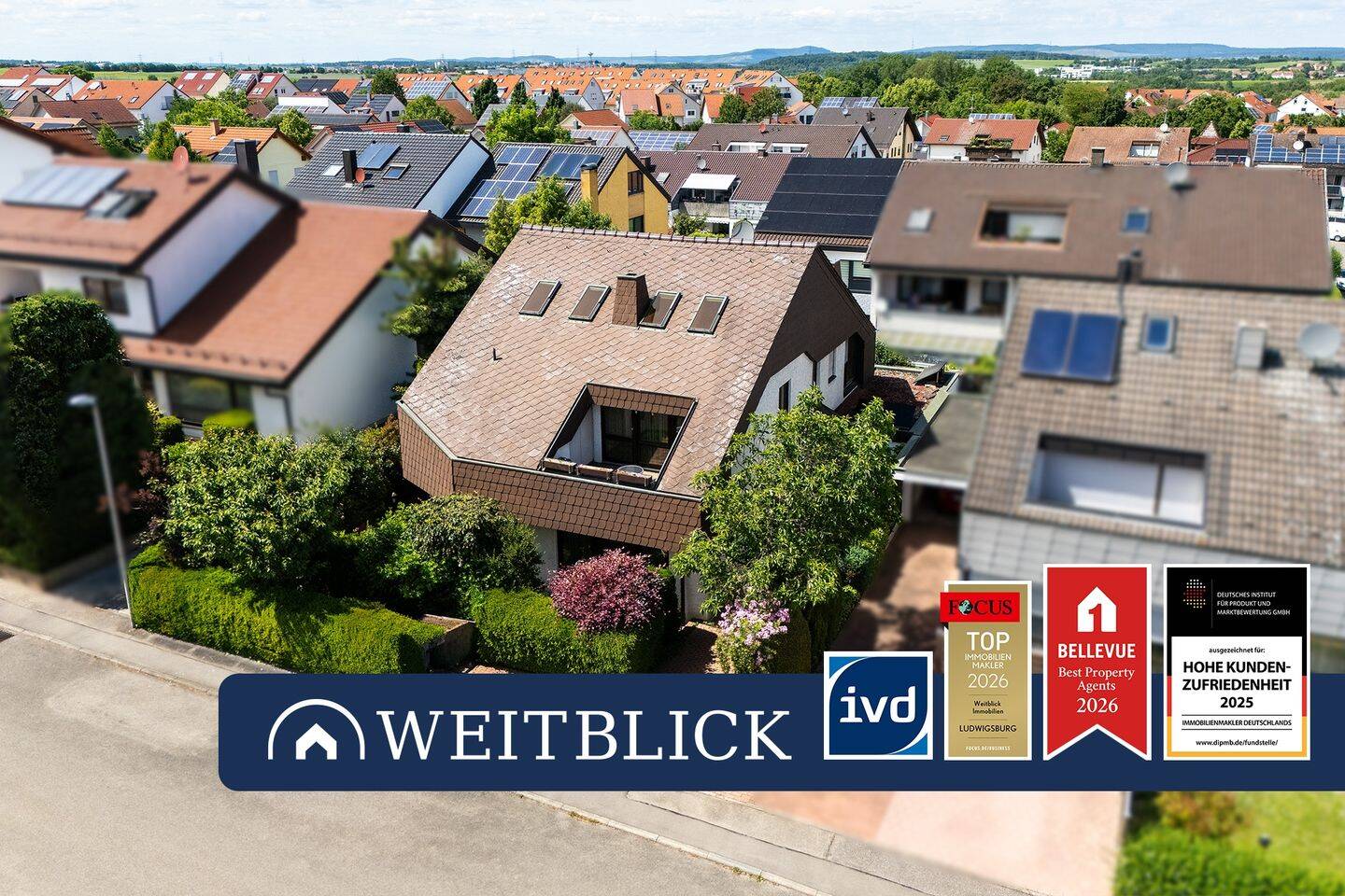 WEITBLICK: Familientraum mit eigenem Pool!