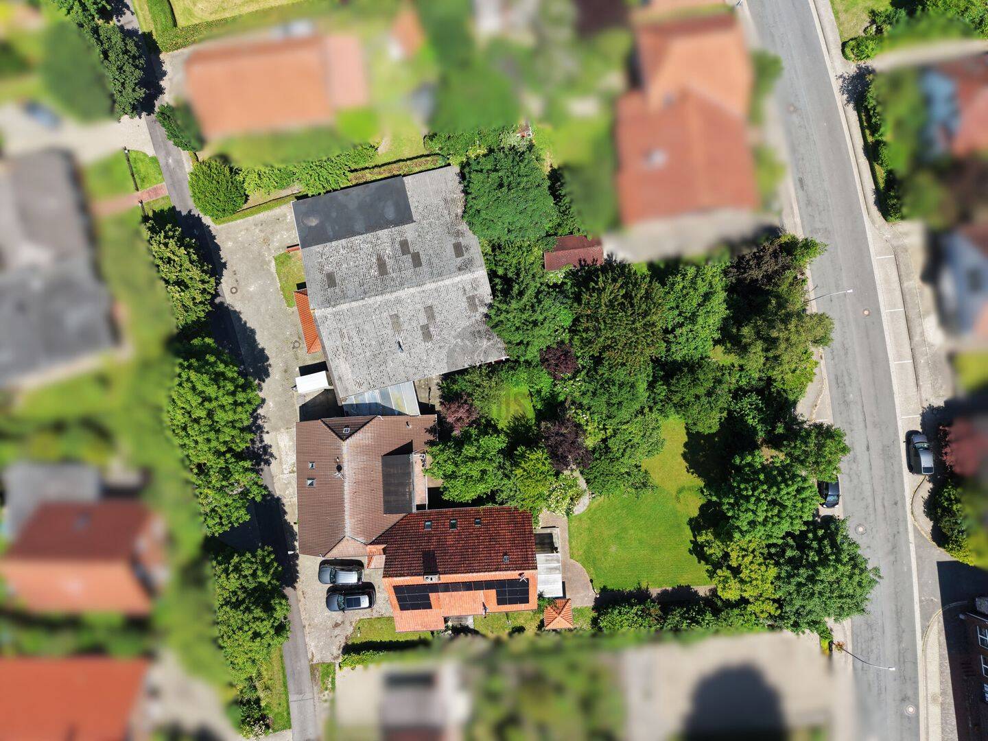WOHNEN, ARBEITEN UND GASTRO VEREINT - ANWESEN MIT PV-ANLAGE, EINLIEGERWOHNUNG, BIERGARTEN & HALLEN – Butjadingen – Vorschaubild 4