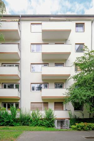 Stilvolle 3-Zimmer-Wohnung mit Süd-Balkon an der Spree - direkt am Hansaviertel – 10555 Berlin – Vorschaubild 8