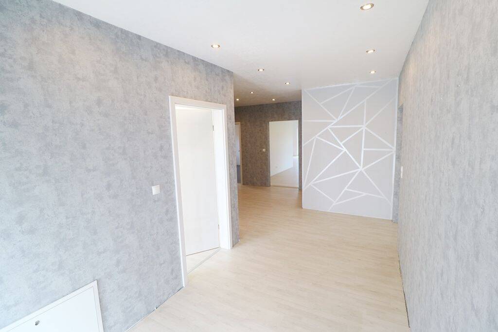 Modernes, fast vollständig fertiggestelltes NEUBAU-Einfamilienhaus mit Ausbaureserve und Garage – Lastrup – Vorschaubild 2