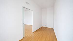 Bezugsfrei in Toplage in Friedrichshain: Helle 2-Zimmer-Altbauwohnung mit Tageslichtbad – 10249 Berlin – Vorschaubild 4