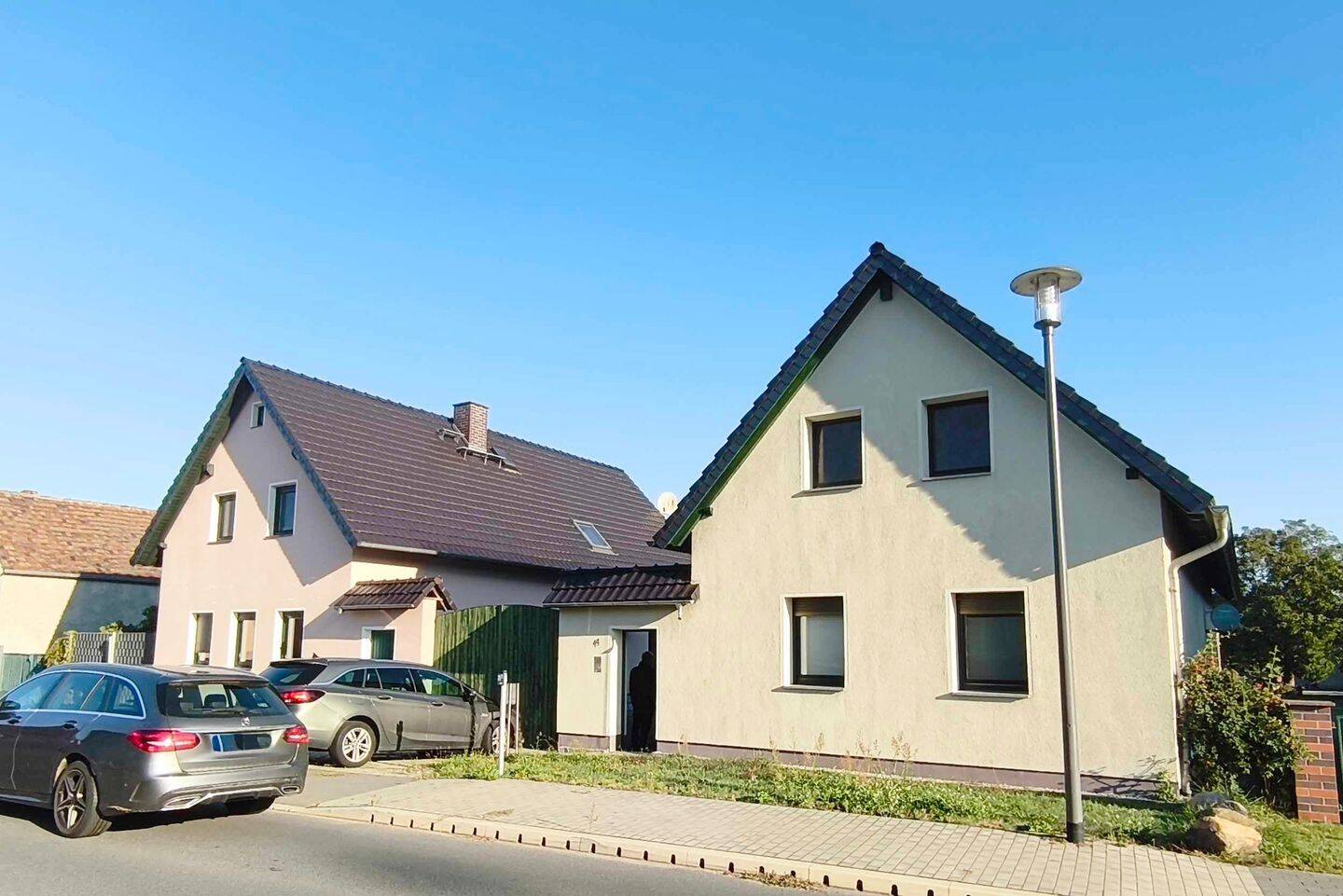 2 Häuser bezugsfertig, großes Grundstück am Lausitzer Seenland, Vermietung – Elsterheide – Vorschaubild 2