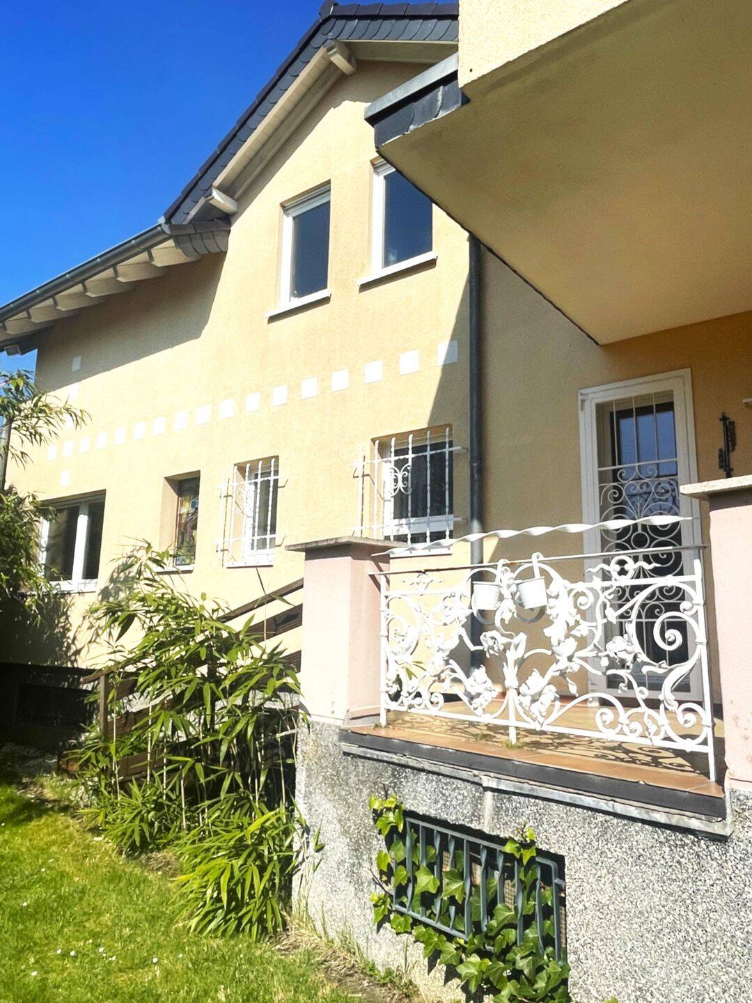 Ihre Traumimmobilie? Perfekt durchdachtes, licht durchflutetes 4-Zimmer-Einfamilienhaus mit Garten in Bonn-Holzlar – Bonn – Vorschaubild 4