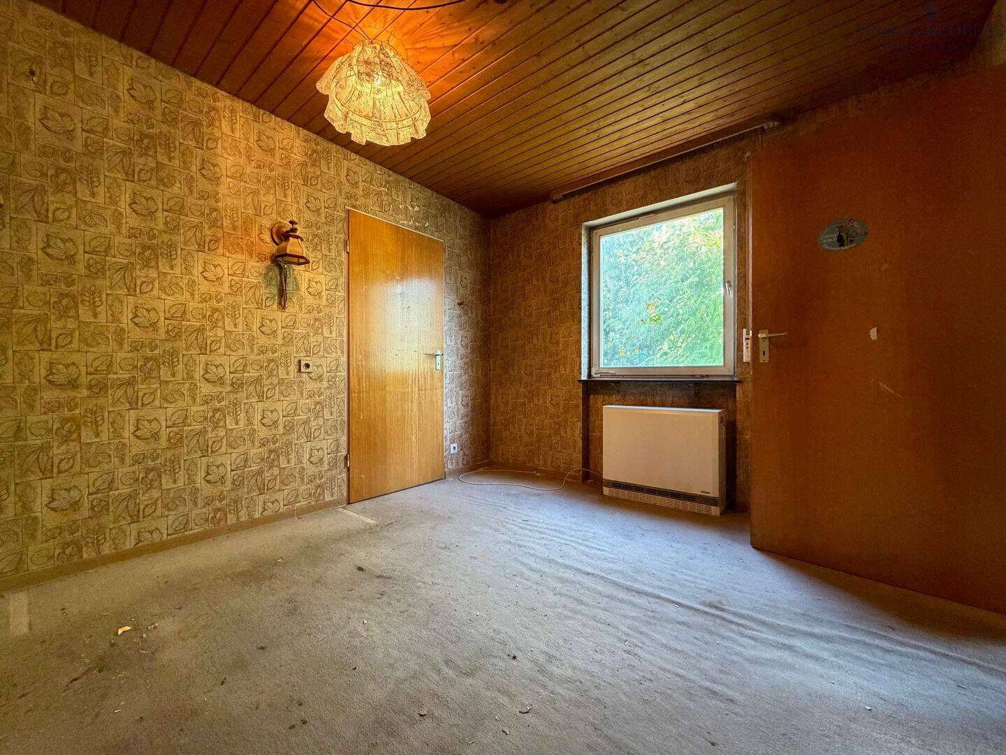 Freistehendes Einfamilienhaus mit großem Naturgarten in ruhiger Lage von Korntal-Münchingen – Korntal-Münchingen – Vorschaubild 6