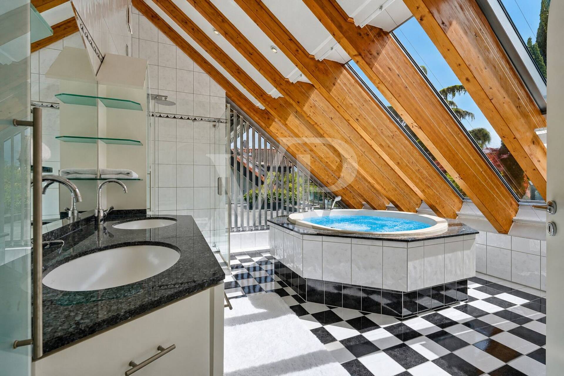 Terrassenwohnung in 50969 Köln mit 279,8 m² kaufen