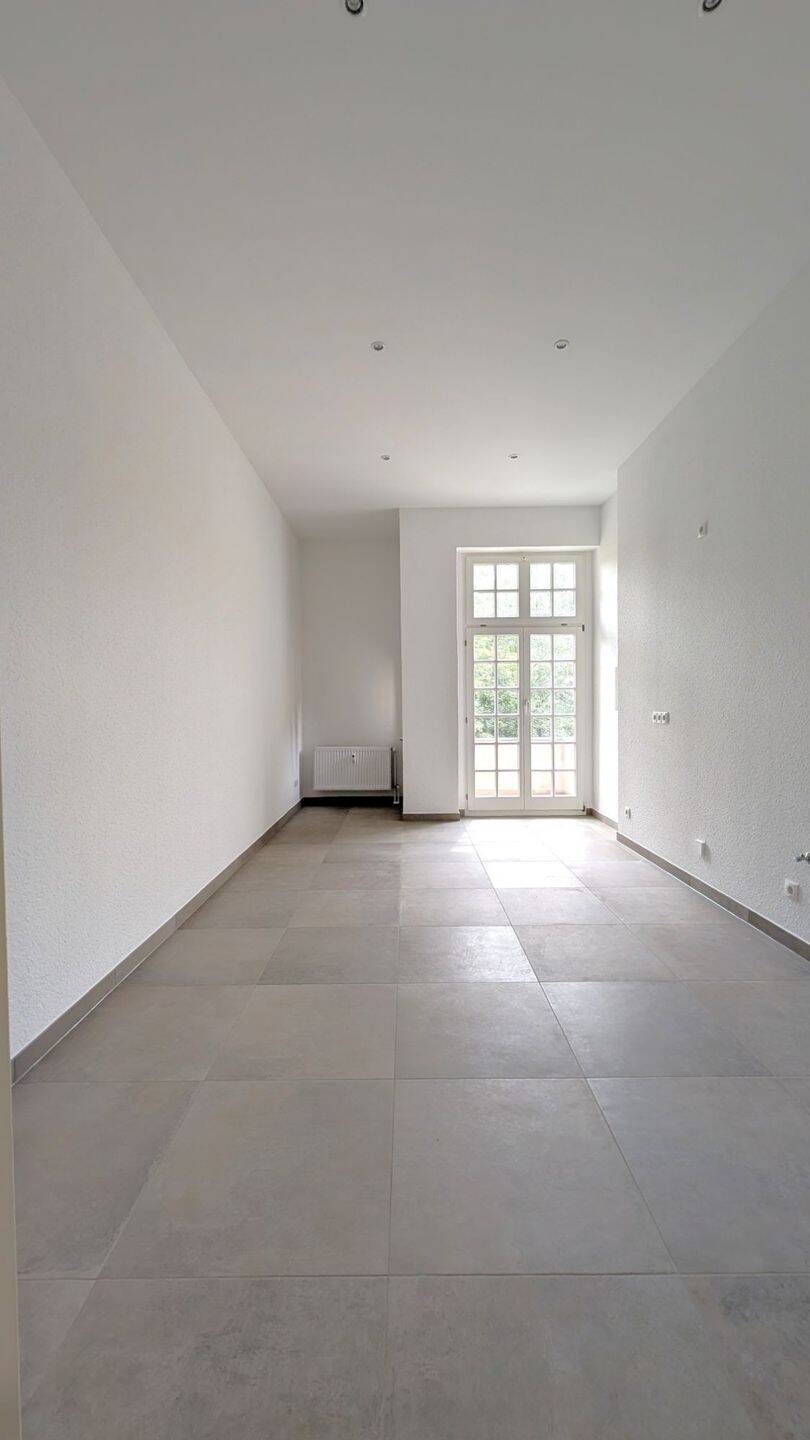 Exklusive 6-Zimmer-Wohnung mit zwei Bädern, Loggia und hochwertiger Komplettsanierung – Leipzig – Vorschaubild 8