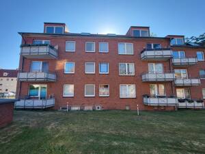 Gepflegtes Mehrfamilienhaus (11 Wohnungen + 3 Garagen) in Lübeck-St. Jürgen (Nähe Uni) – 23562 Lübeck – Vorschaubild 5