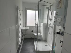 Renovierte 2,5-Zimmer-Wohnung mit Balkon – 26123 Oldenburg – Vorschaubild 4