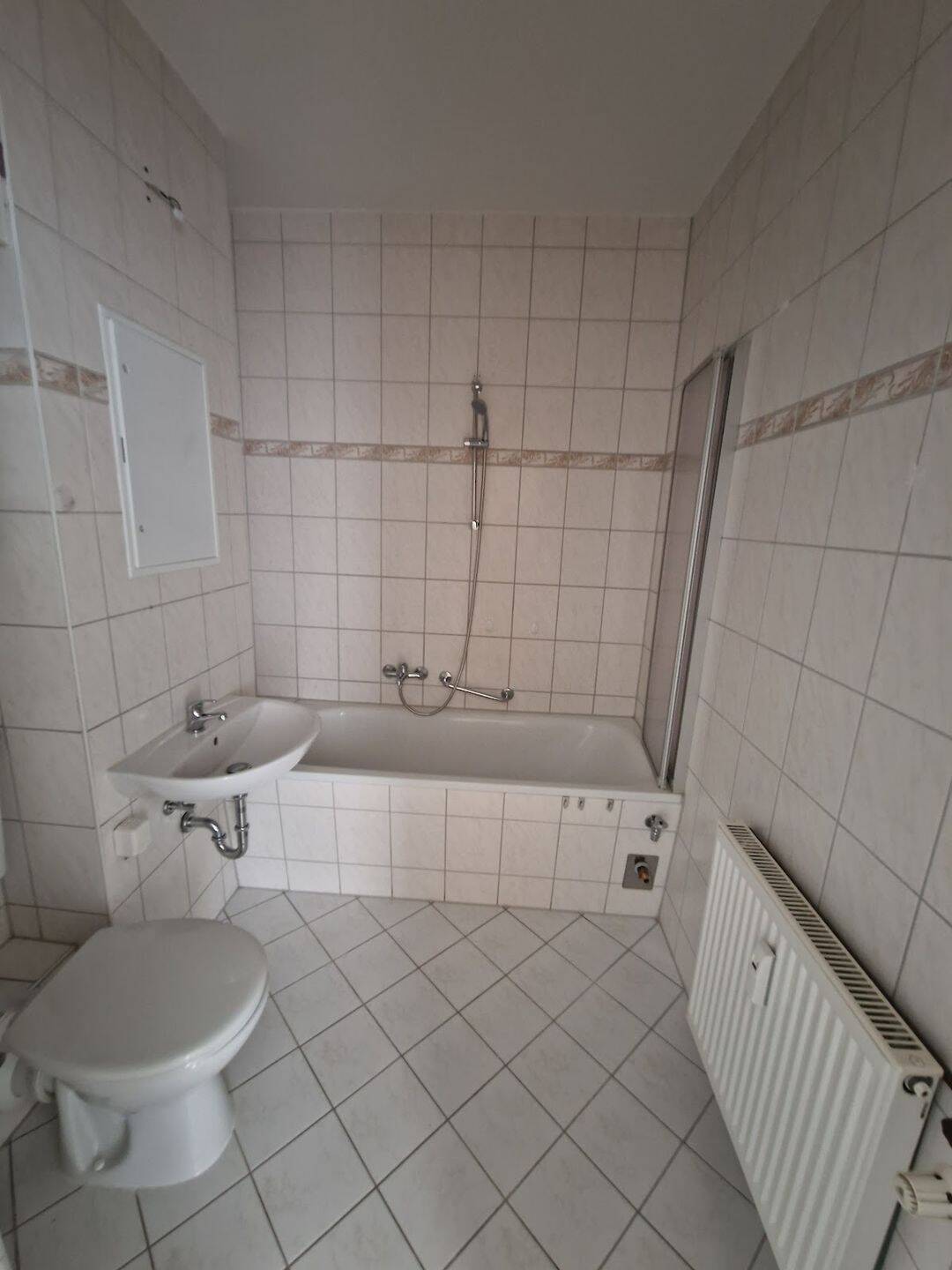 Renovierung abgeschlossen - zum wohlfühlen mit Sonnenbalkon! – Magdeburg – Vorschaubild 7