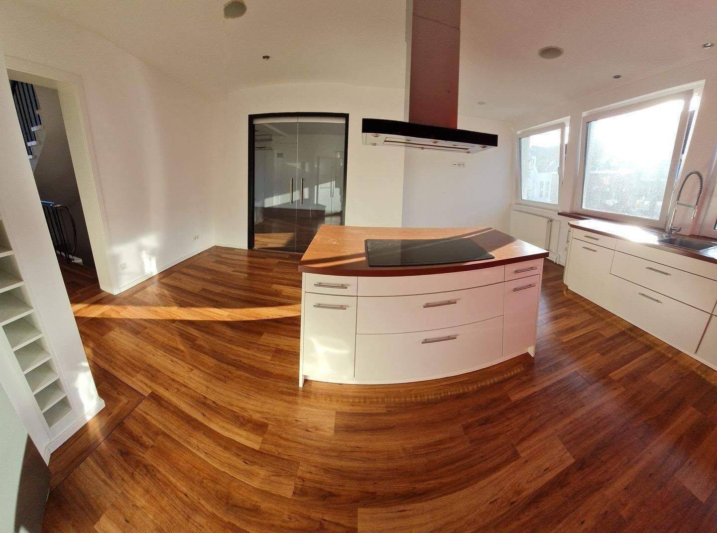 Wohnen+Arbeiten über 3 Ebenen mit 40 m² Dachterrasse in bester Innenstadtlage – Lübeck Altstadt - direkt vom Eigentümer – Lübeck – Vorschaubild 8