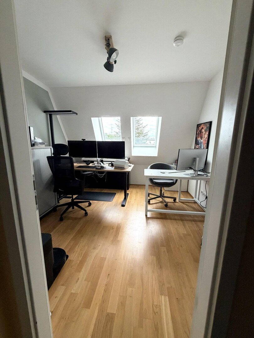 Penthouse-Feeling mit Aufzug & Dachterrasse: ruhig wohnen, privat genießen, attraktiv vermieten – Berlin – Vorschaubild 3