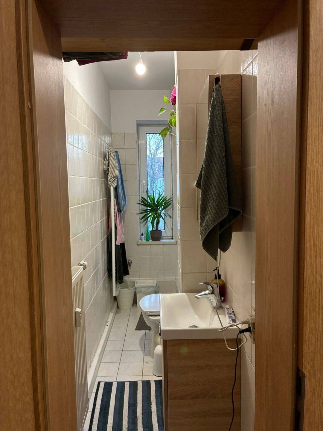 Schöne 3 Zimmerwohnung in ruhiger Lage mit Balkon ins Grüne – Rostock – Vorschaubild 5