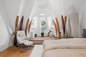 Elegante Endetagenwohnung in prachtvoller Altbauvilla, idyllische Bestlage: in nur 400m zur Alster – 22085 Hamburg – Vorschaubild 8