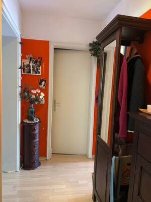 Moosach, schöne 2 Zimmer-Wohnung mit S-Blk, EBK zzgl. Einzelgarage in ruhiger Lage, ca. 51m – 80992 München – Vorschaubild 5