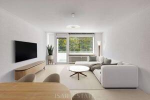 Sehr zentral und zugleich ruhig: Ideal geschnittene 3-Zimmer-Wohnung mit Raum zur Ausgestaltung – 81545 München – Vorschaubild 1