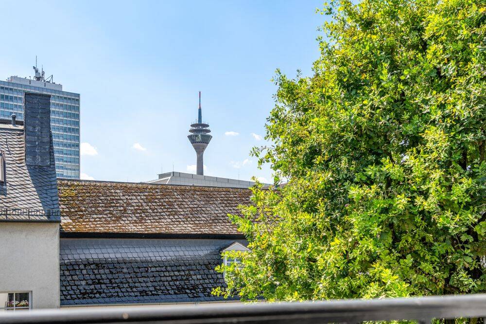 NEUE FOTOS nach RENOVIERUNG: 1 Min. RHEINUFER, 2 Min. CARLSPLATZ, 3. Min. ALTSTADT, 5. Min. zur KÖ! – Düsseldorf – Vorschaubild 6