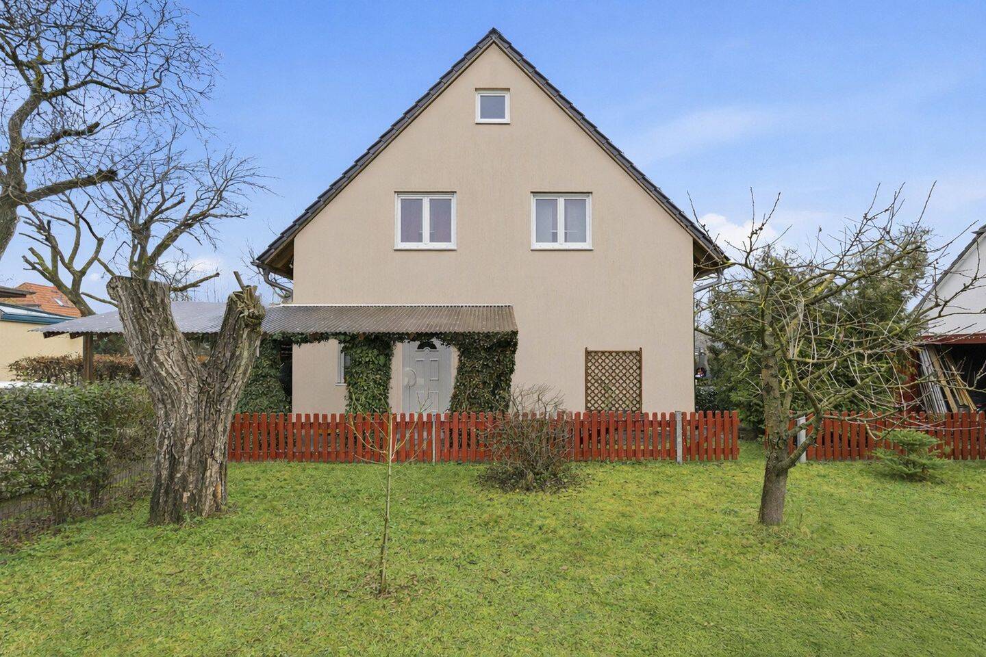 PROVISIONSFREI - gepflegtes Einfamilienhaus in Berlin Spandau – Berlin – Bild 1 von 9