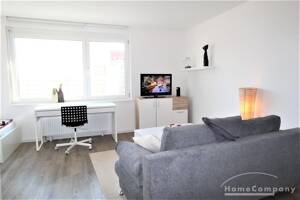23164 HomeCompany Dresden Möbliert/Furnished Studio Dachgeschoß-Apartment in Dresden-Strehlen/Uninähe mit Terrasse! max. 2 Personen