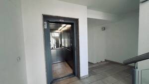Sofort verfügbare, unvermietete 3-Zimmer Wohnung mit Aufzug, Balkon und TG-Stellplatz (+15.000€) – 99086 Erfurt – Vorschaubild 2