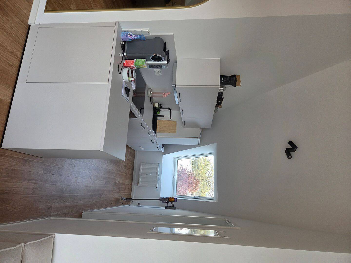 2 Zimmer Wohnung mit schöner Terrasse – Wiesbaden – Vorschaubild 2