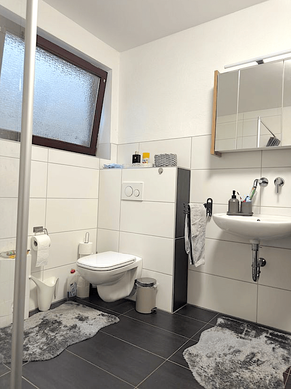 Gute Rendite: Vermietete 2,5 Zimmer Wohnung mit Balkon in kleiner und ruhiger Wohneinheit – Siegen – Vorschaubild 4