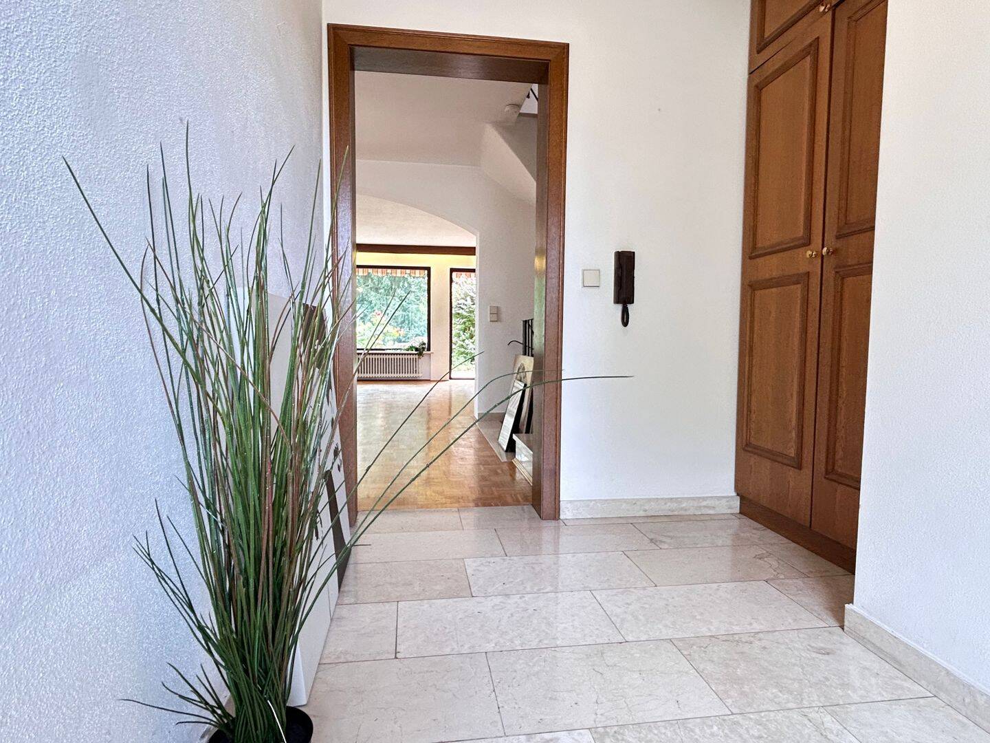 Ideales Familienhaus mit Gartenparadies – München – Vorschaubild 7