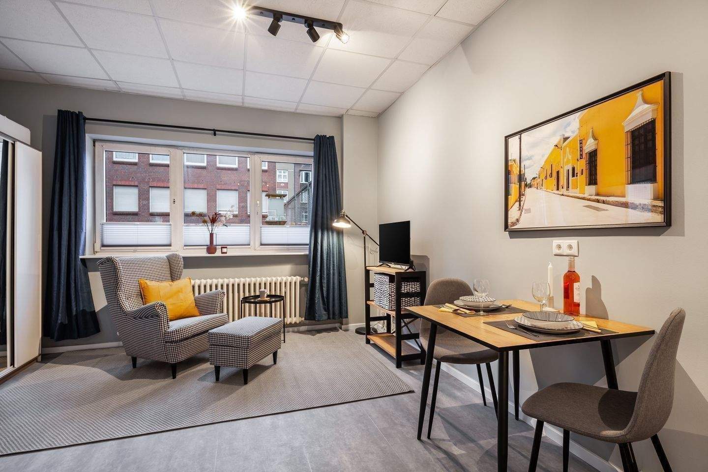 Ab MÄRZ frei: Saniert u. Möbliert, Apartments in Kiel – Kiel – Vorschaubild 3