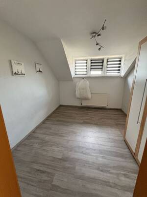 Geräumige Dachgeschosswohnung in Hagen mit modernem Flair /Ecke Pelmkestraße – 58089 Hagen – Vorschaubild 6