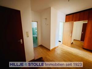 Sofort verfügbare 4 ZKB Wohnung mit Balkon und Garage am Quellenweg! – 26129 Oldenburg – Vorschaubild 4