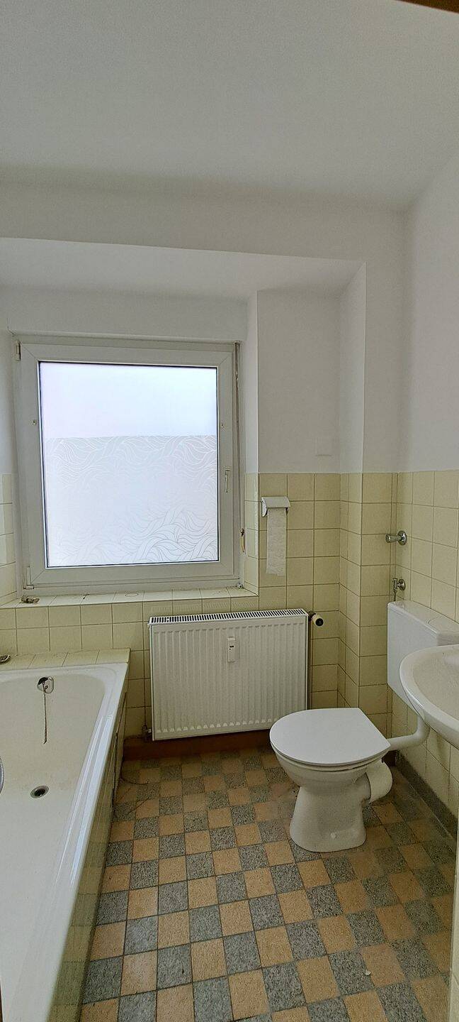 Renovierte 2-Zimmer-Wohnung im 2. Obergeschoss in 90443 Nürnberg, Gibitzenhof – Nürnberg – Vorschaubild 5