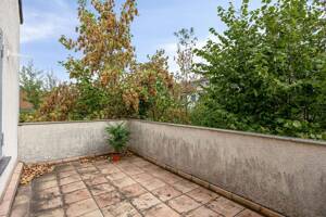 8 Zimmer & 3 Bäder - Vielseitiges Haus mit Dachterrasse in Urdenbach – 40593 Düsseldorf – Vorschaubild 9