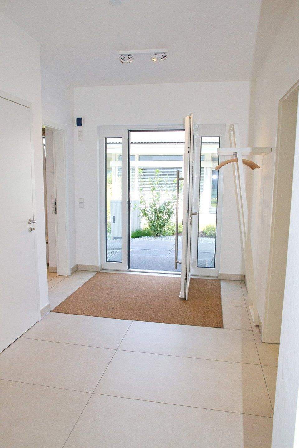 Viel Platz für die Familie 6 Zimmer Traumhaus KFW 40 – Barendorf – Vorschaubild 2