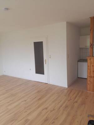 Schöne helle 1- ZimmerWohnung in Frankfurt Niederursel