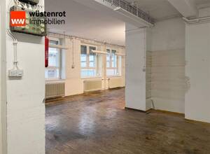 Dreistöckiges Hinterhaus im begehrten Stuttgarter Westen - Wohnen, Arbeiten, Kreativität – 70176 Stuttgart – Vorschaubild 3