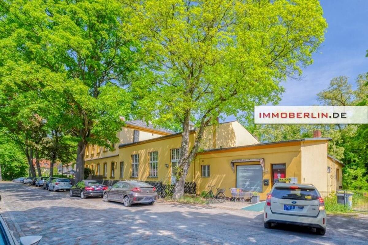 IMMOBERLIN.DE - Stilvolle Villa - Wohn- & Geschäftshaus mit oder ohne Nebengebäude – 13503 Berlin – Bild 1 von 7