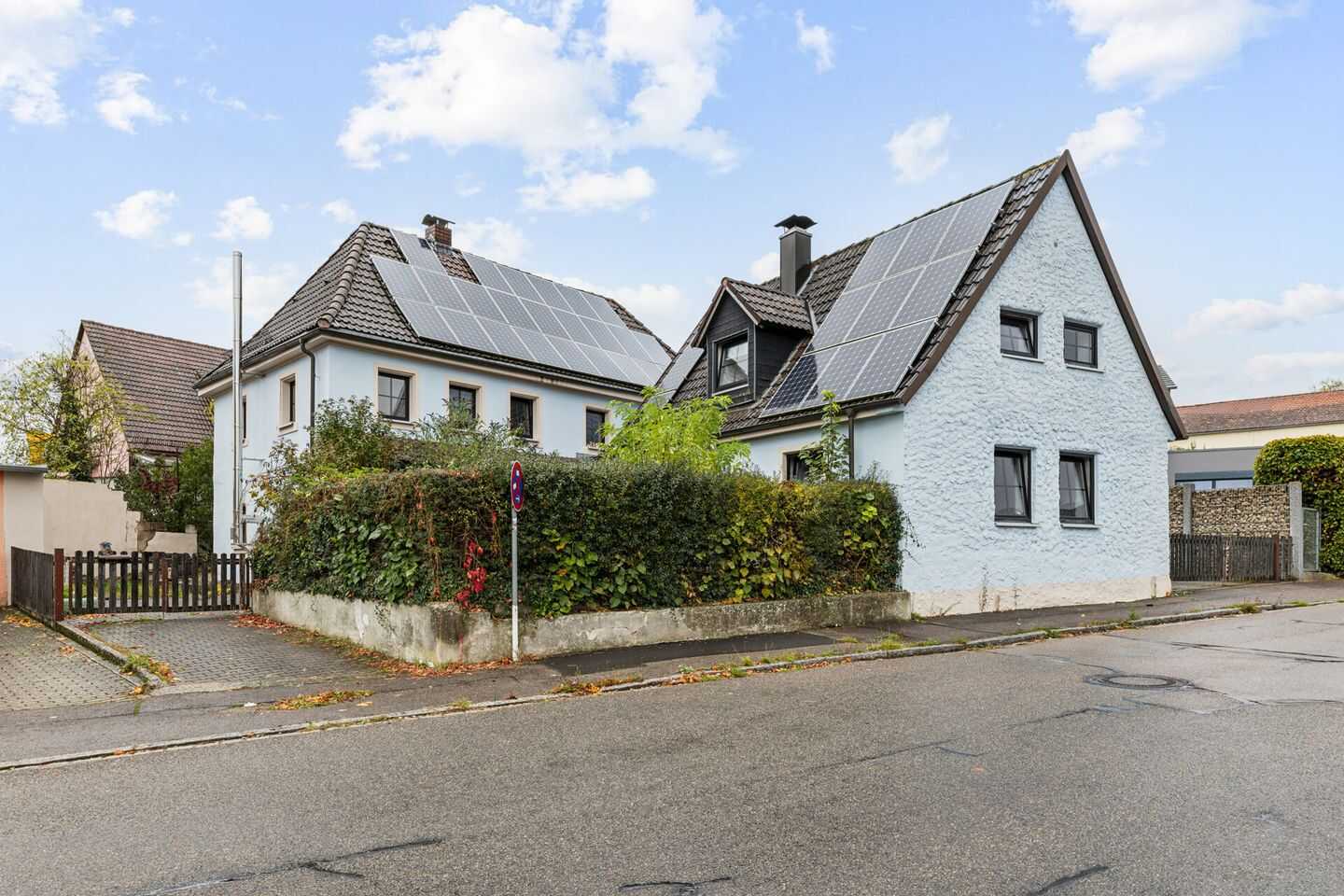 Komplexx aus zwei Einfamilienhäusern – Ellingen – Vorschaubild 2