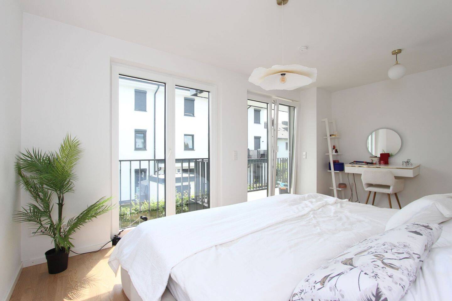 Energieeffizient und Modern, 3-Zimmerwohnung mit zwei Balkonen und Aufzug! – München – Vorschaubild 9