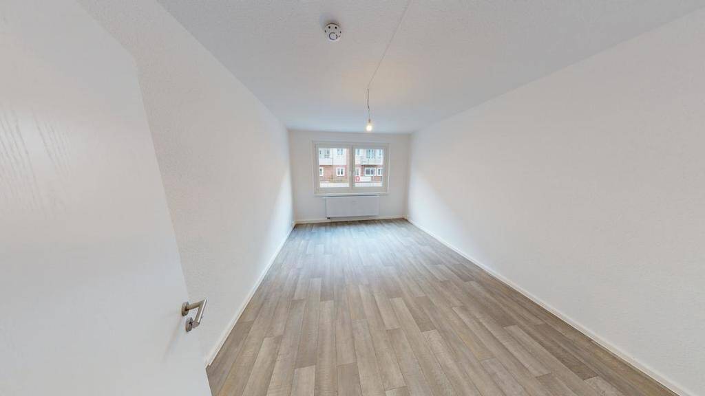 Unweit vom Schlossteich entfernte 2-Raum-Wohnung – Chemnitz – Bild 1 von 4