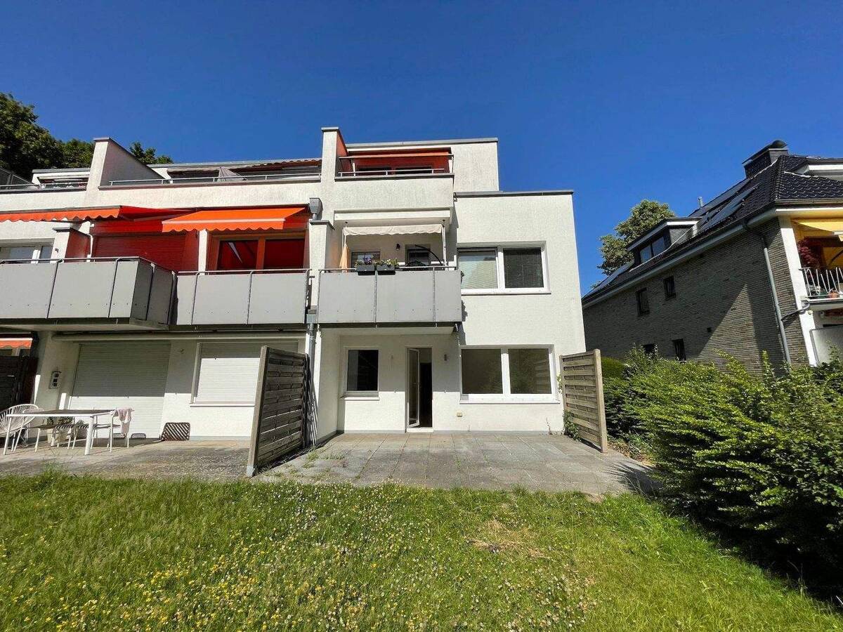 Freie 2 Zimmer Terrassenwohnung – 22043 Hamburg – Bild 1 von 9
