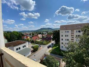 Ruhiges Wohnen in Jena-Nord: Zeitlose Wohnung mit Balkon, EBK und Tageslichtbad – 7743 Jena – Vorschaubild 5